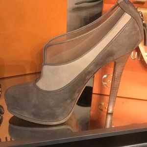 Fendi booties size 40 100% authentic.